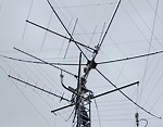 Flèche du pylône pliée